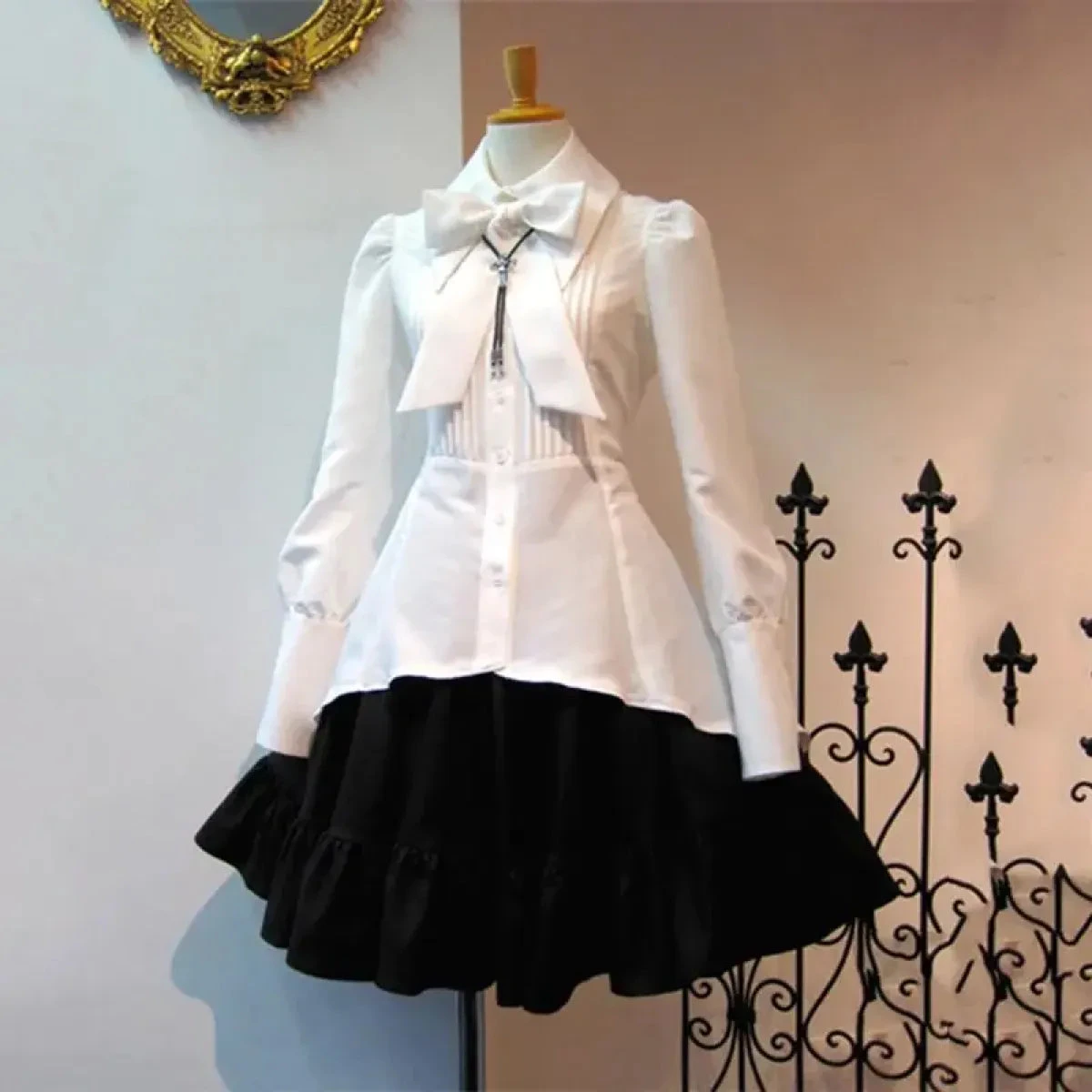 Elegant Gothic Lolita Dress - Big Bow Collar, Lace-Up Pleated Design - Image 2