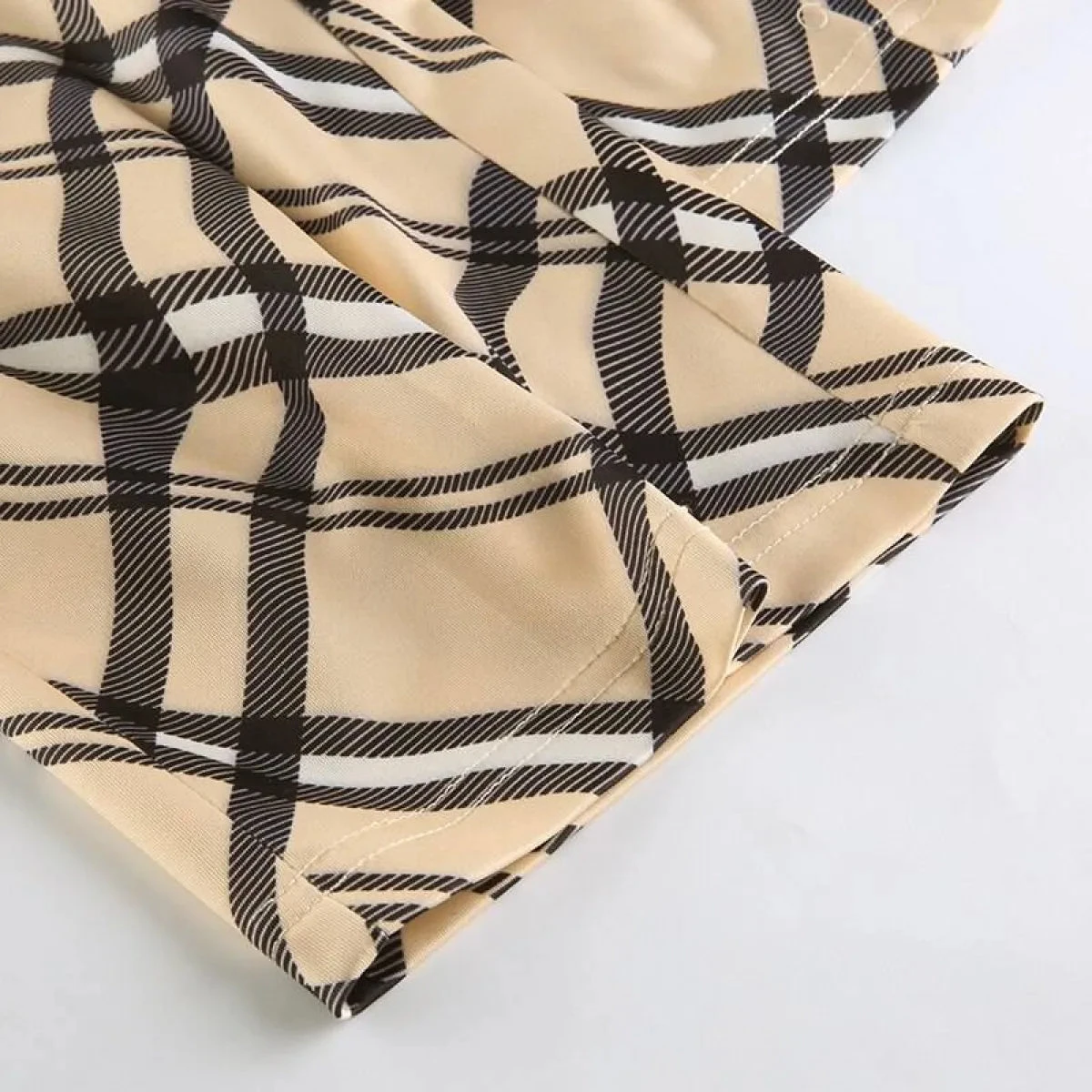 Harajuku Plaid Pattern Pants - Image 3