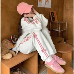 Kawaii Bow Tracksuit – Striped Sweatshirt & Casual Pants