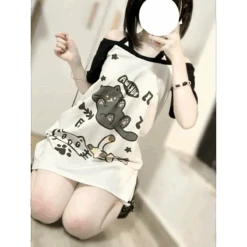 Off-Shoulder Cat Print T-Shirt – Kawaii Y2K Grunge Top