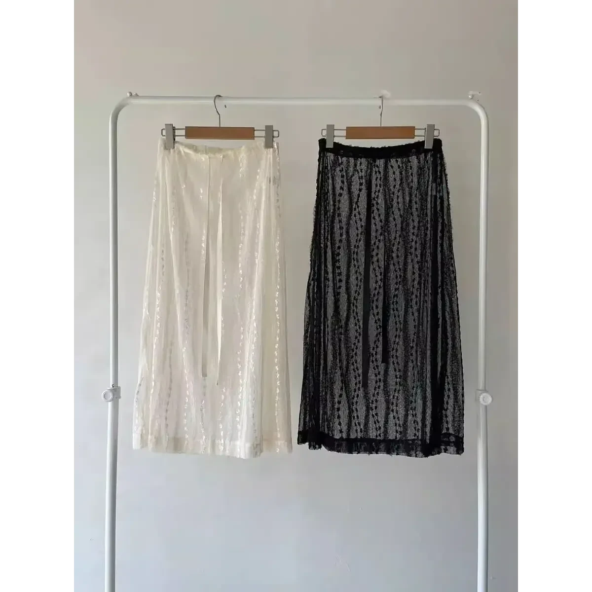 Harajuku Lace Embroidered Maxi Skirt - Image 12