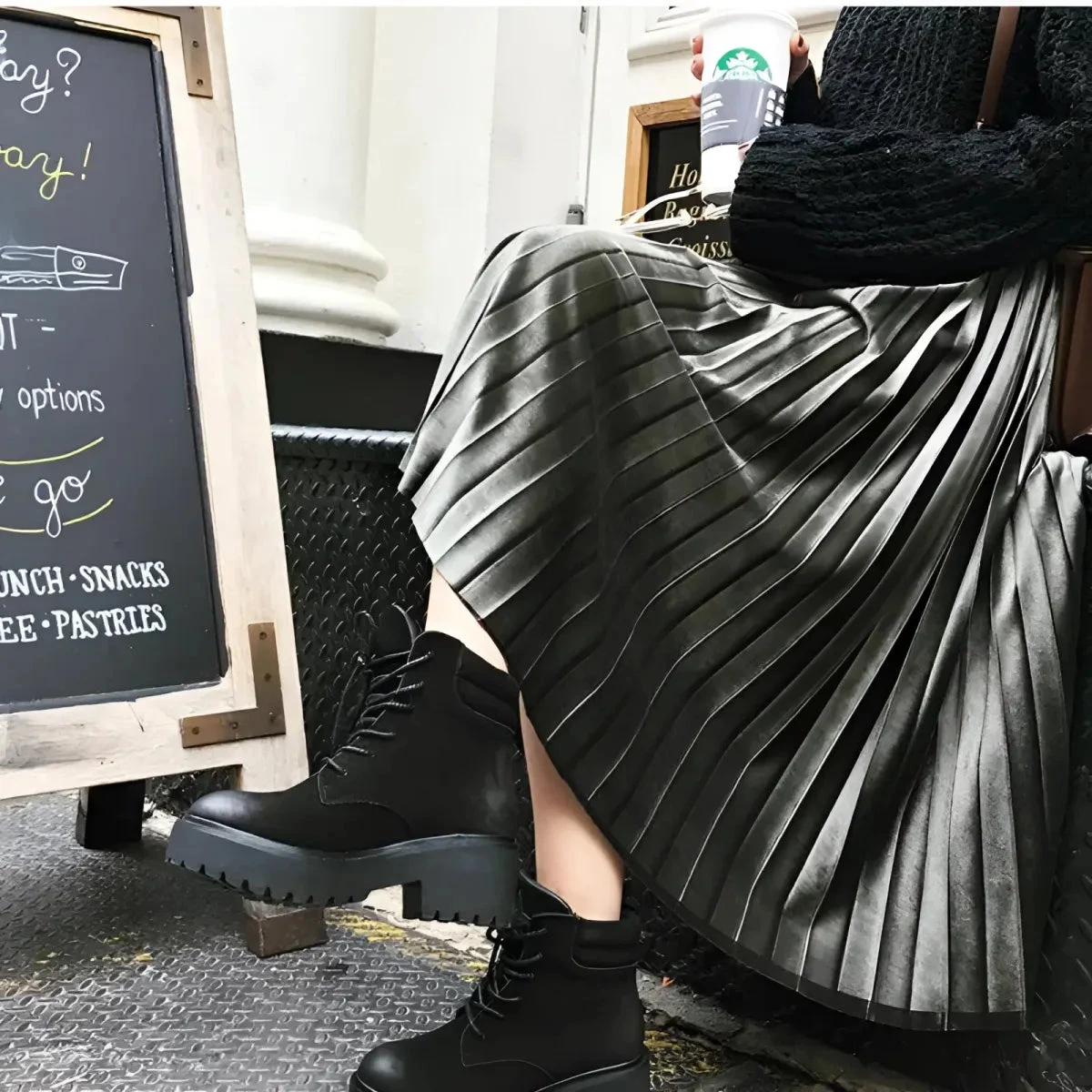 Elastic Waist Pleated Velvet Skirt - Image 3